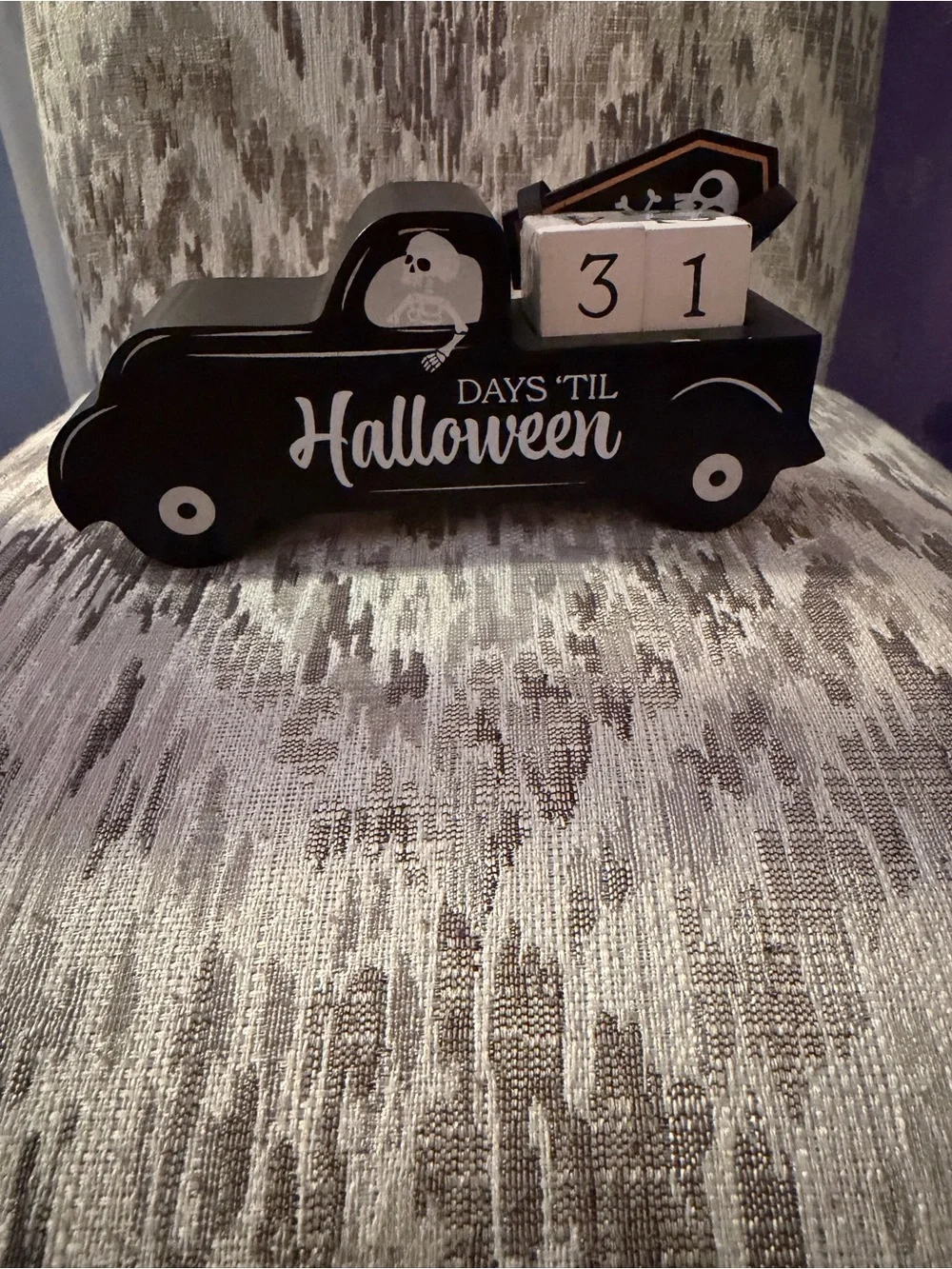 Halloween Countdown Truck Decor - Black